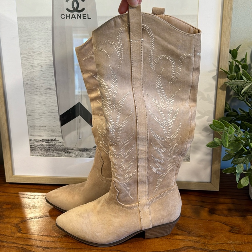 Target Western Inspired Boots - Picture 5 of 5